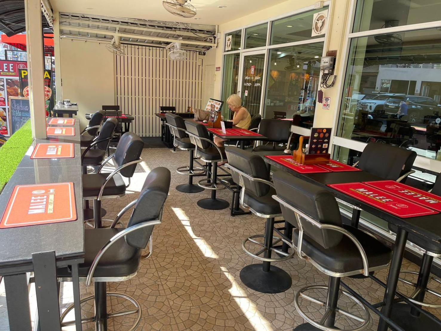 Malee Guesthouse And Restaurant Pattaya Esterno foto