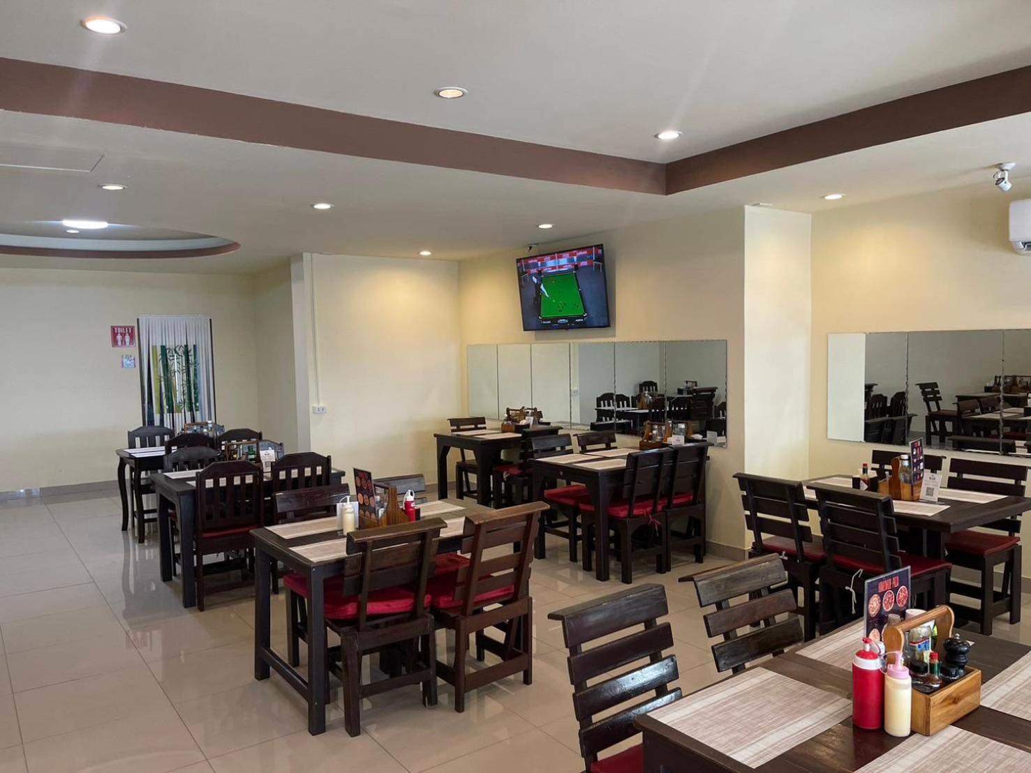 Malee Guesthouse And Restaurant Pattaya Esterno foto