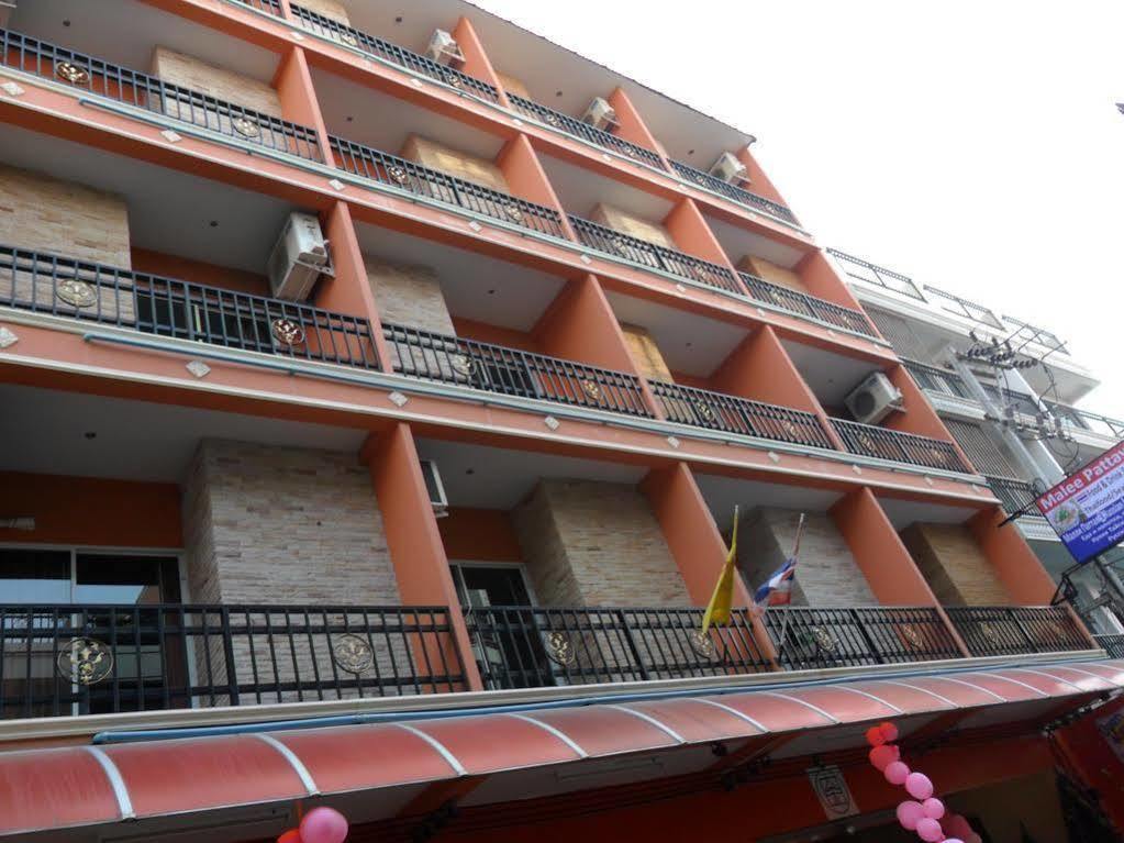 Malee Guesthouse And Restaurant Pattaya Esterno foto